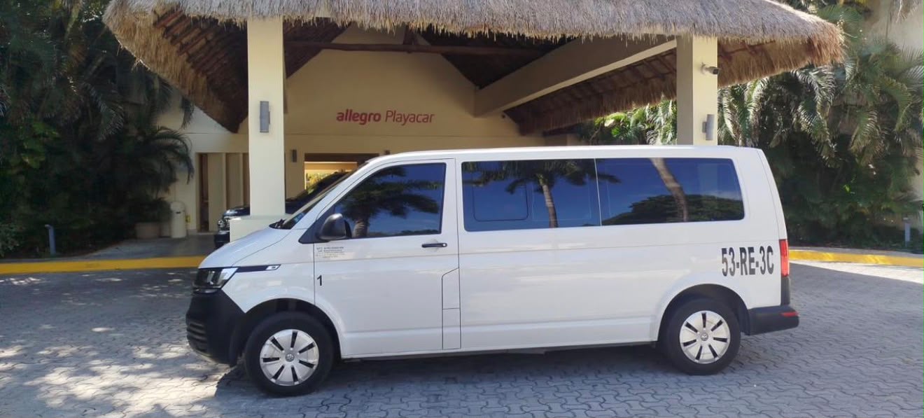 Van XL para grupos grandes, traslado privado de 6 a 8 pasajeros a Chiquilá
